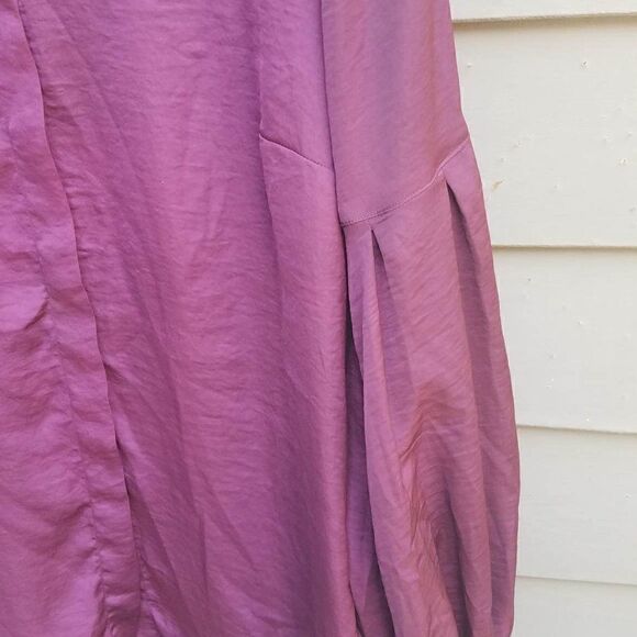 Cabi Purple Peasant Button Down Blouse Size Large - Picture 5 of 8